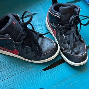 Kids Black and Red Nike High-Top Sneakers